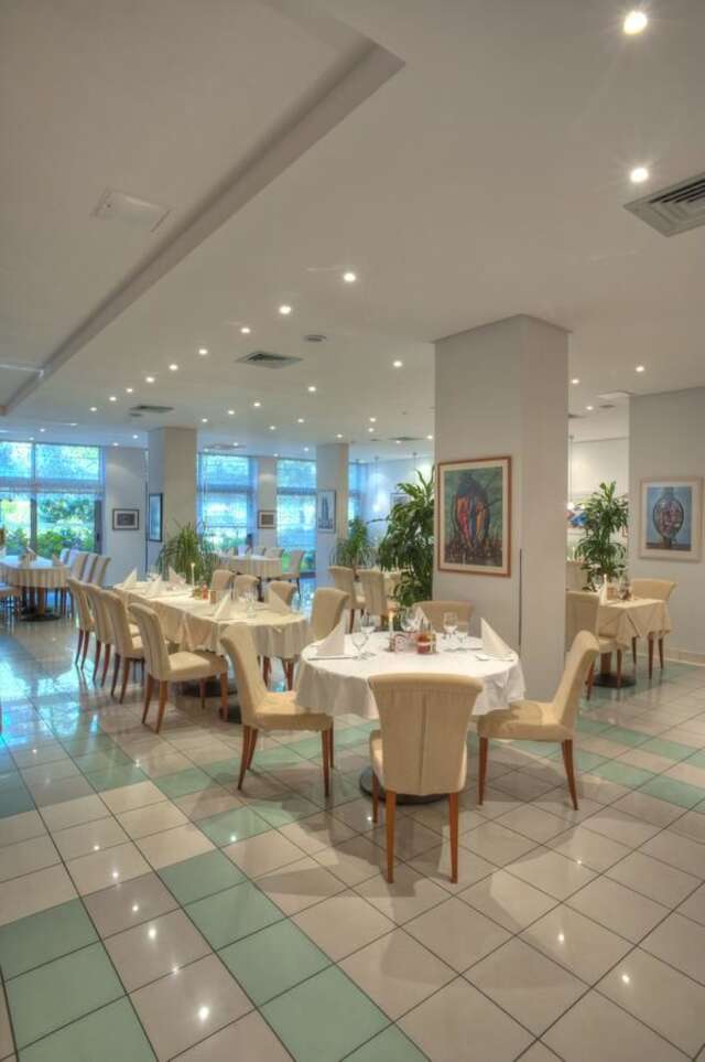 Отель Hotel Rivijera Петровац-27