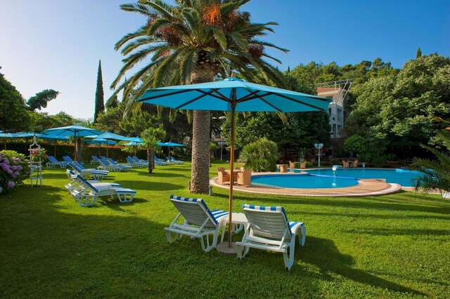 Отель Hotel Rivijera Петровац-34